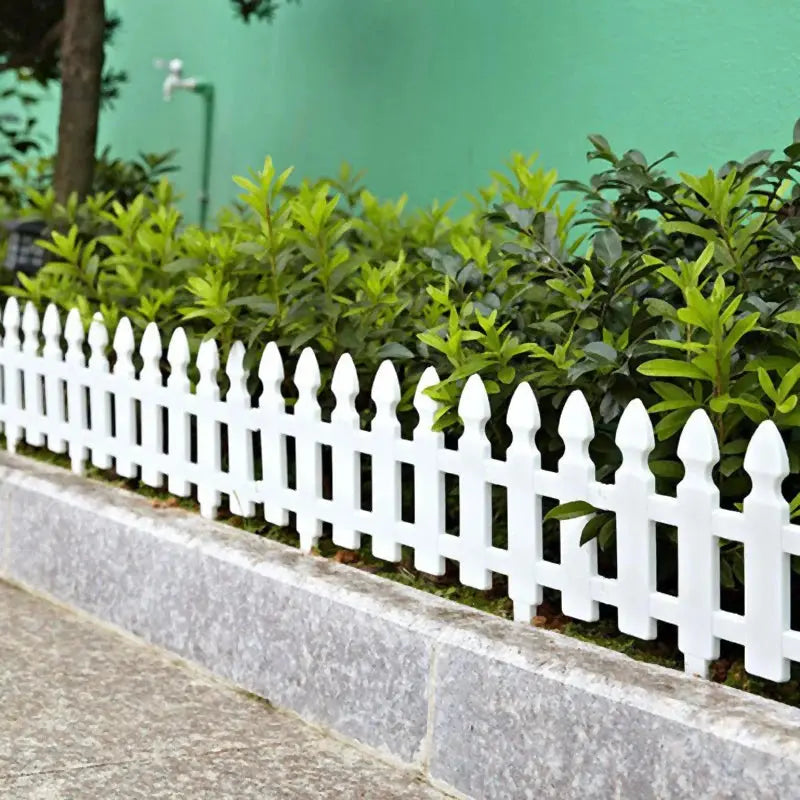 Plastic Picket Garden Fence Path Border, Set of 4