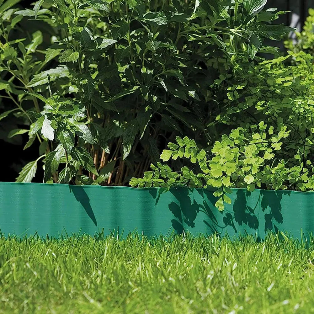 No-Dig L-Shaped Garden Edging with 30 Ground Pegs